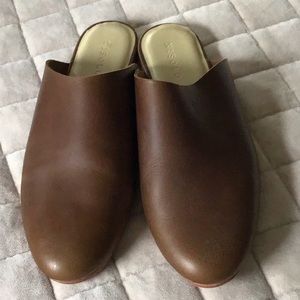 Nisolo slide size 7.5